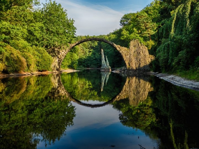 rakotzbrücke im kromlauer park